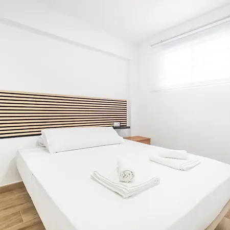 Donna Ii 8-38 Levante Apartment